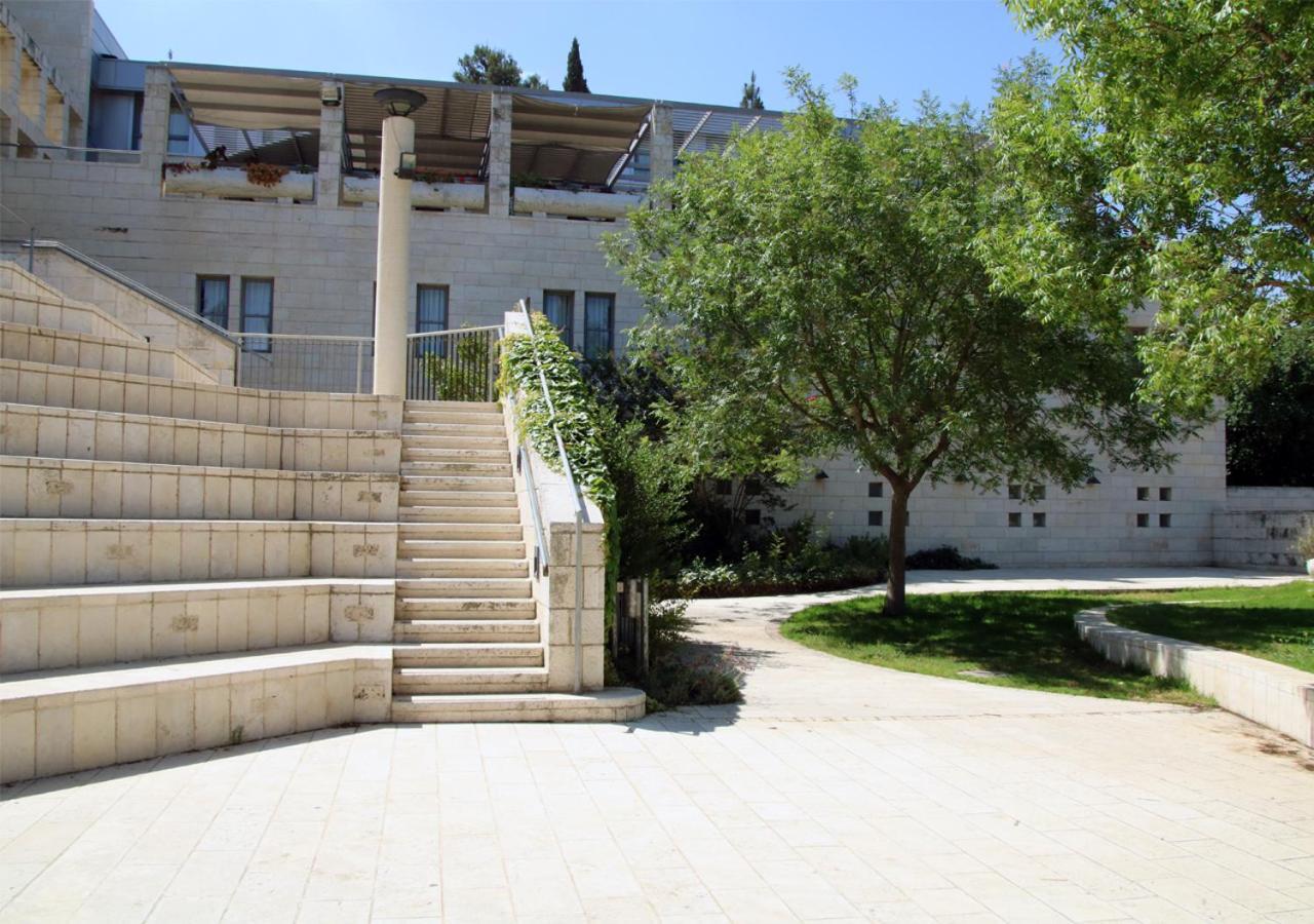 Hi Rabin - Jerusalem Hostel Buitenkant foto